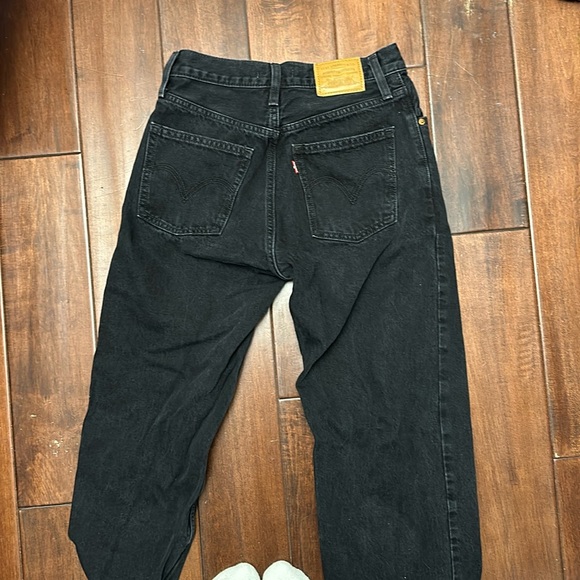 Levi’s Dad Jean from Aritzia - Picture 4 of 5